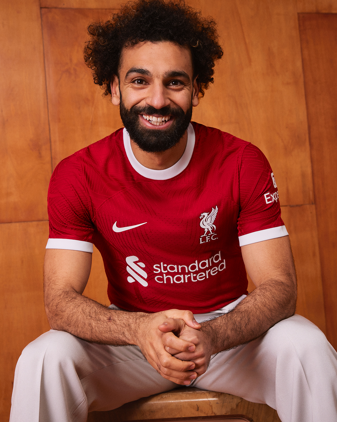 بظهور محمد صلاح.. ليفربول يعلن عن قميص الموسم الجديد 2023-2024