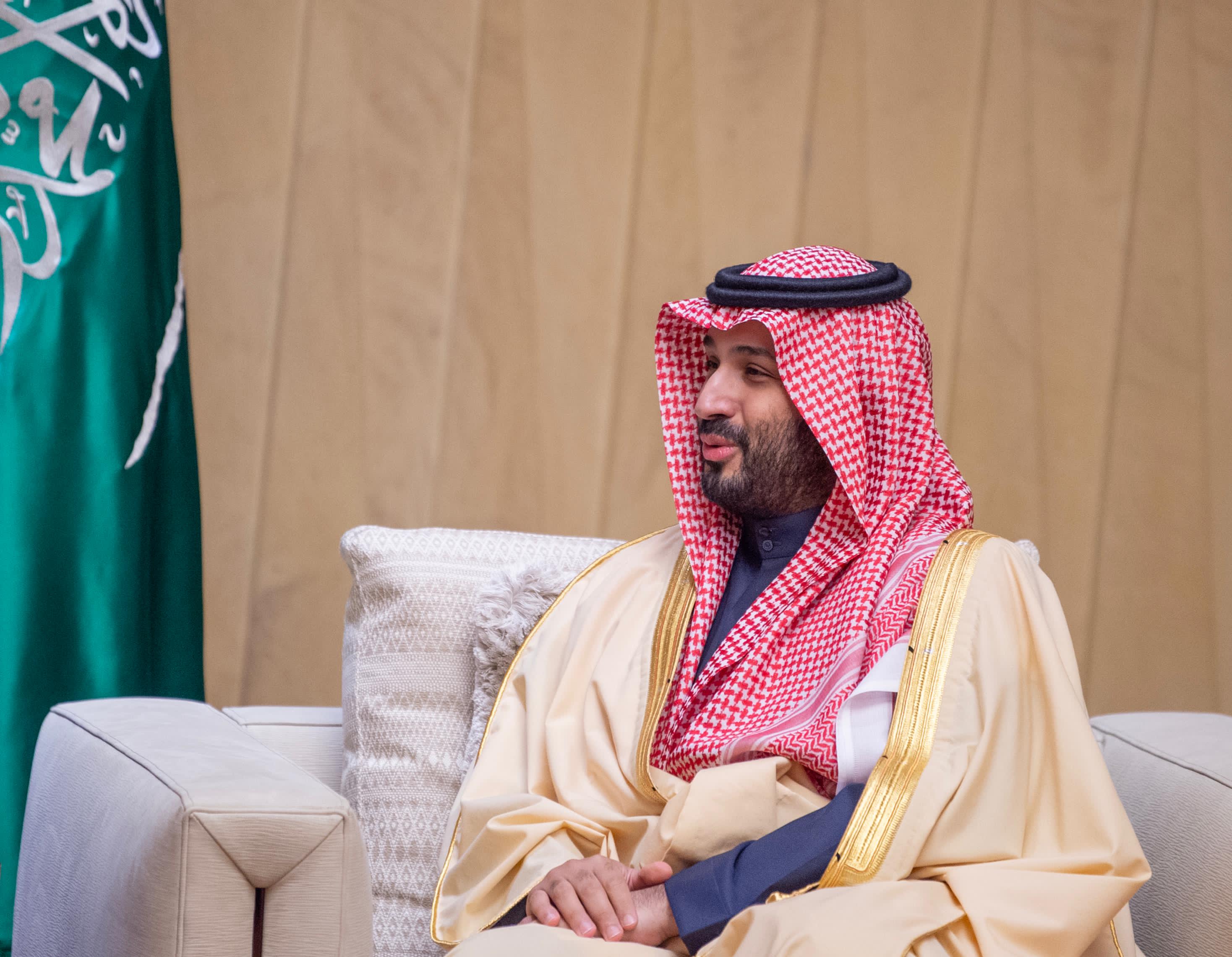 ولي العهد السعودي الأمير محمد بن سلمان يستقبل رئيس الجمهورية العربية السورية أحمد الشرع في قصر اليمامة بالعاصمة الرياض