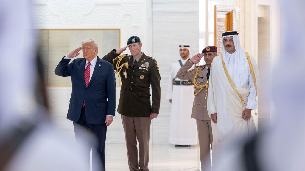 لقطات من زيارة ترامب لدولة قطر لقطات من زيارة ترامب لدولة قطر