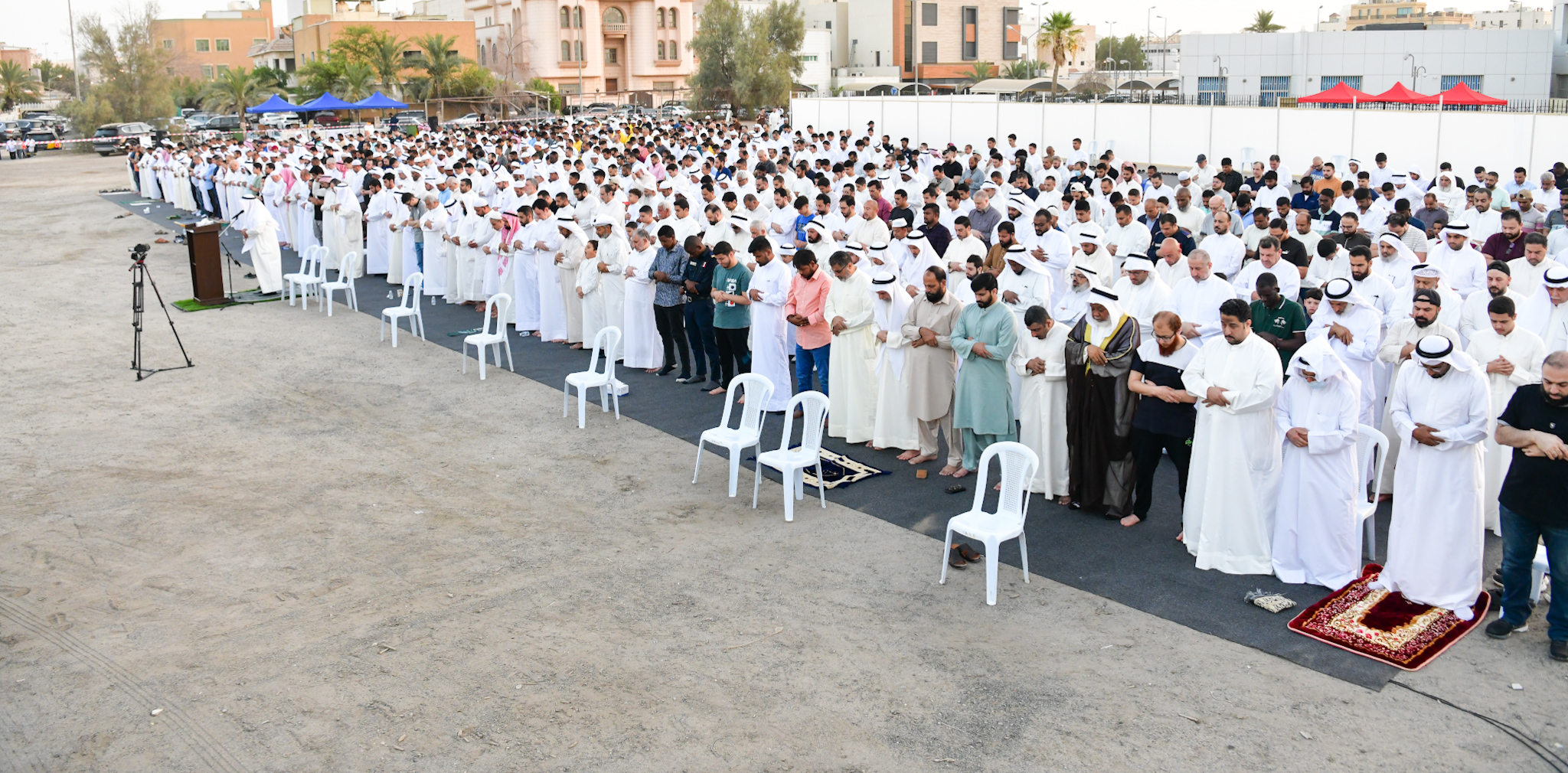 لقطات من صلاة عيد الأضحى المبارك في مختلف دول الخليج